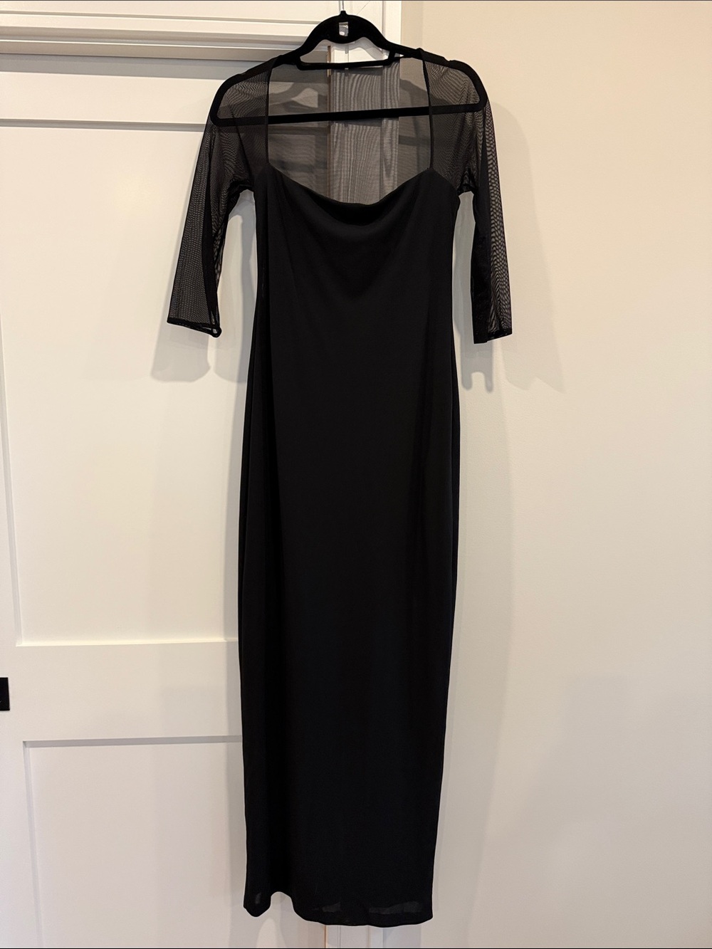 Laundry By Shelli Segal Black Mesh-Sleeve Long Dress